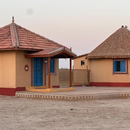 Rann Hellaro Homestay Bhuj Ngoại thất bức ảnh
