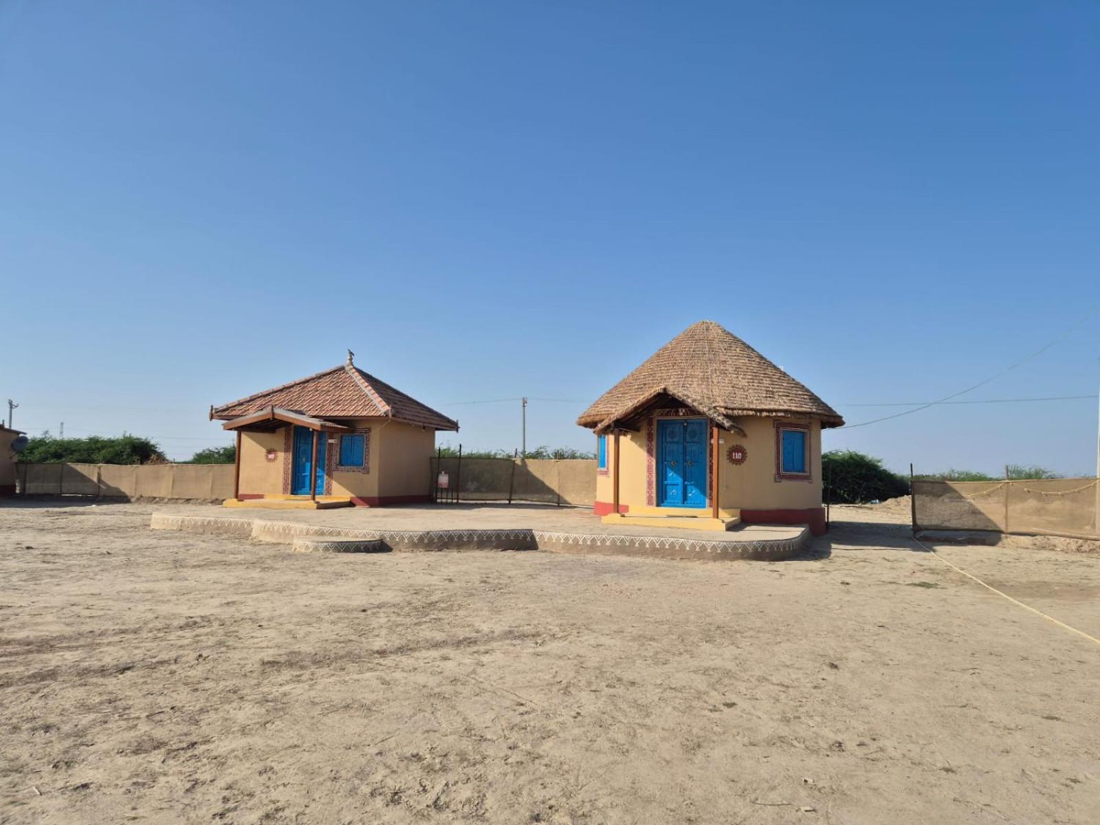 Rann Hellaro Homestay Bhuj Ngoại thất bức ảnh