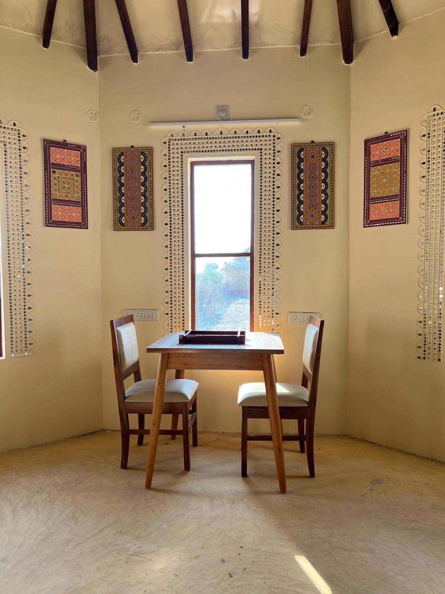 Rann Hellaro Homestay Bhuj Ngoại thất bức ảnh