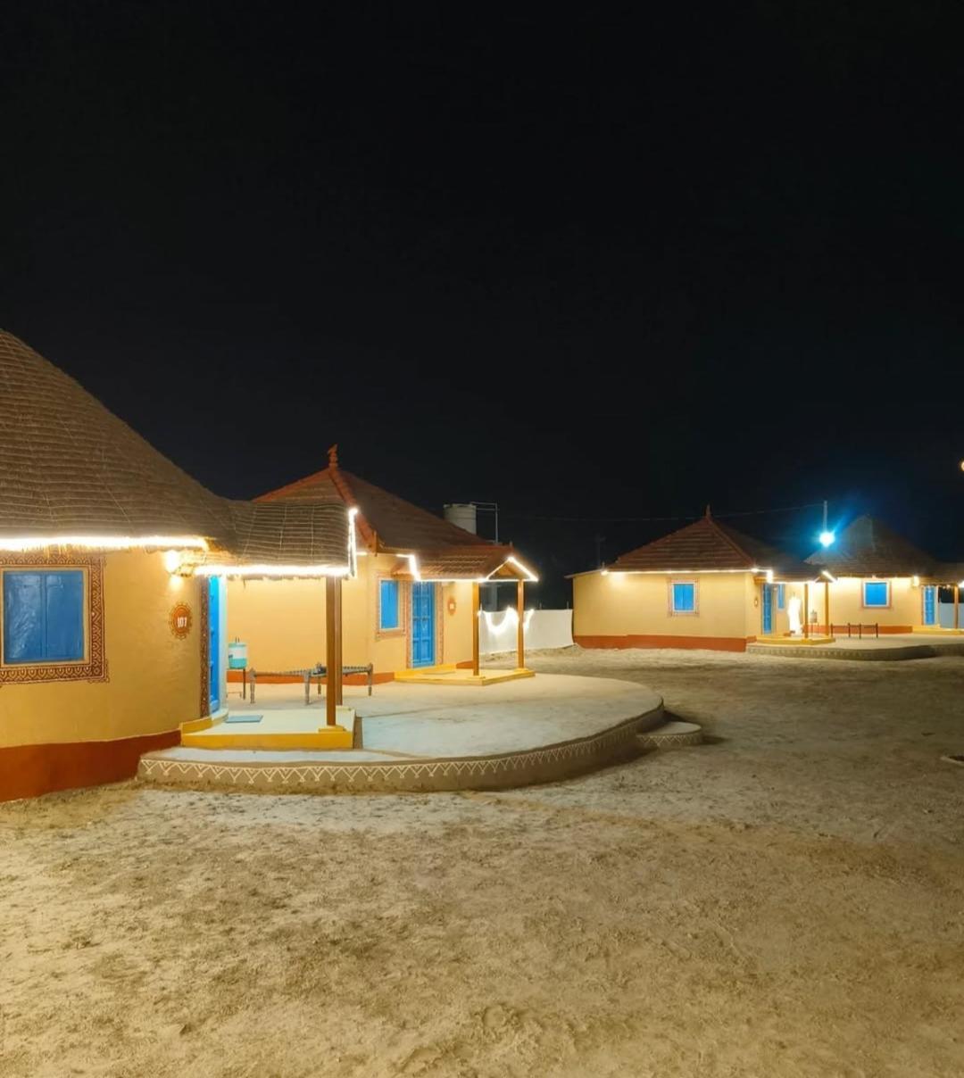 Rann Hellaro Homestay Bhuj Ngoại thất bức ảnh